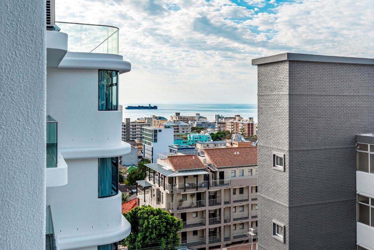 Strand Beach, Magnificent Apartment... Sea Point كيب تاون المظهر الخارجي الصورة