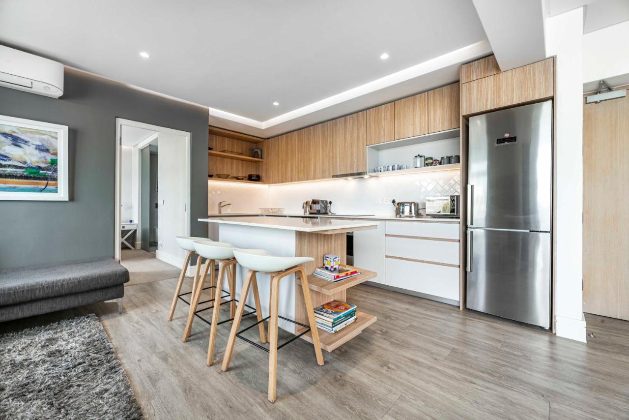 Strand Beach, Magnificent Apartment... Sea Point كيب تاون المظهر الخارجي الصورة