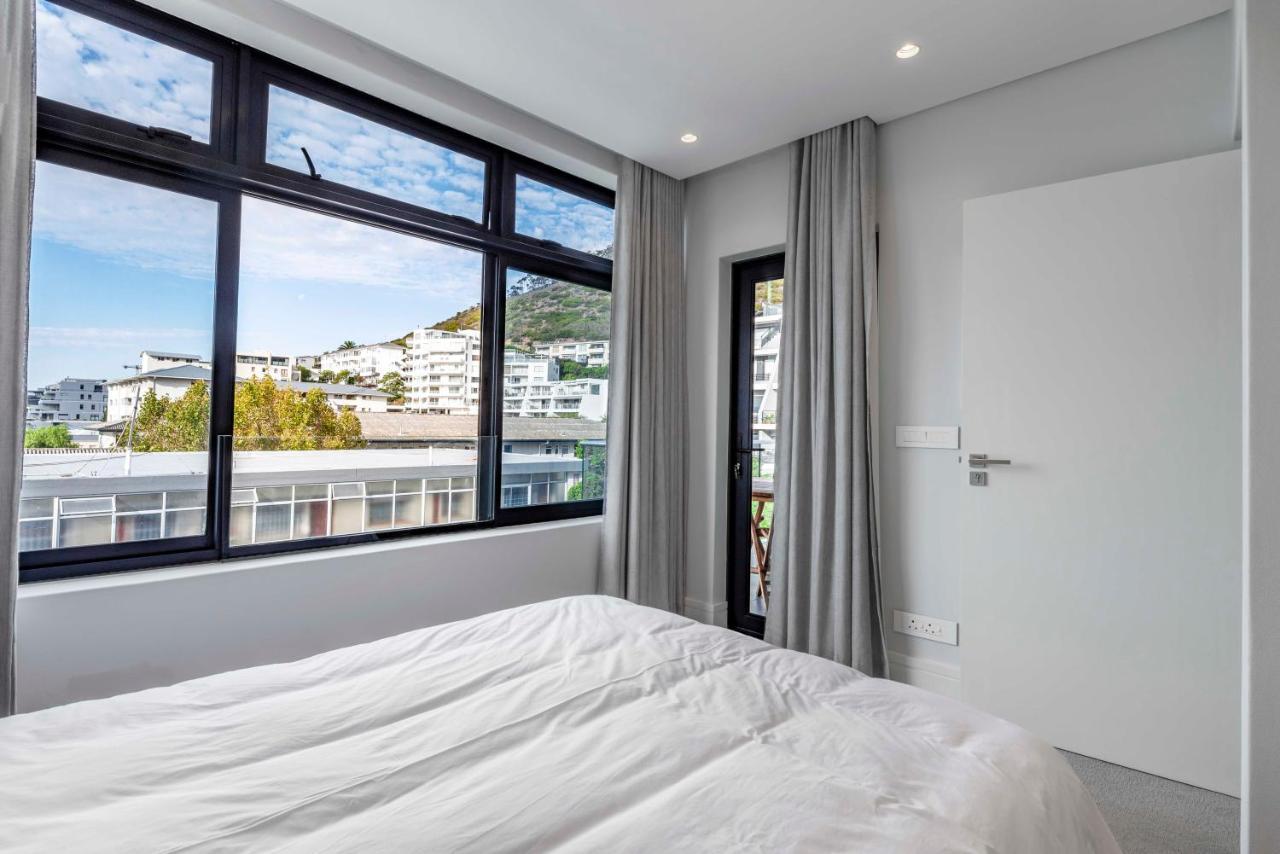 Strand Beach, Magnificent Apartment... Sea Point كيب تاون المظهر الخارجي الصورة